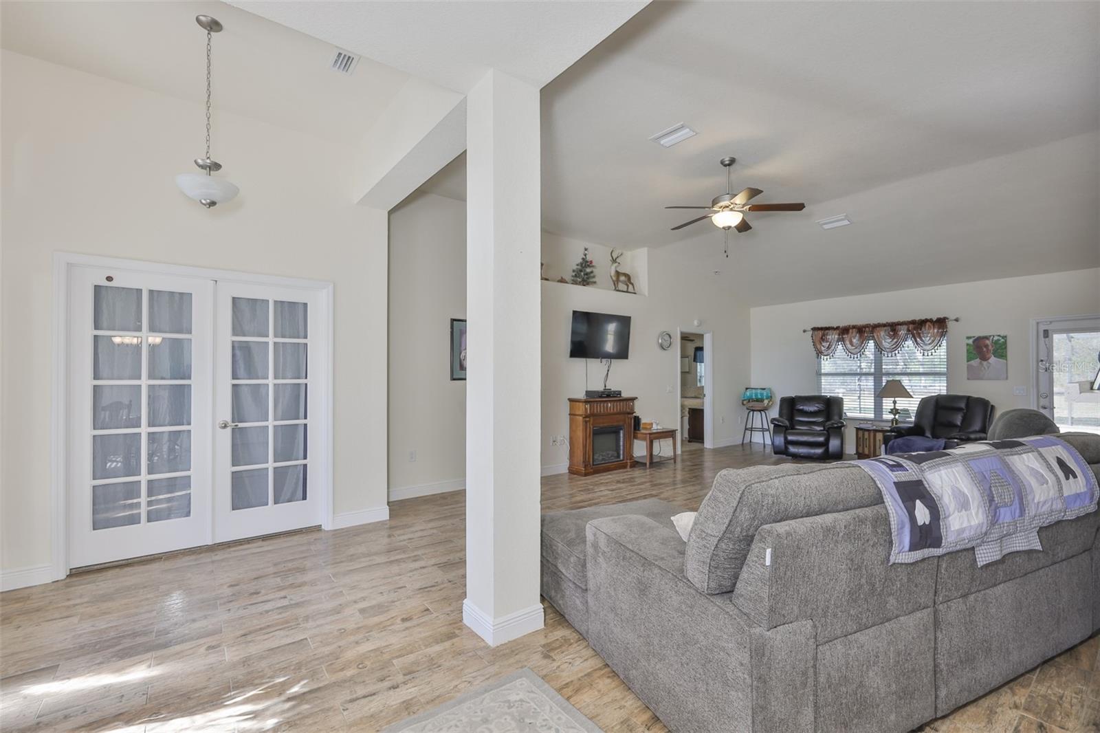 14261 ENGLISH SPARROW RD