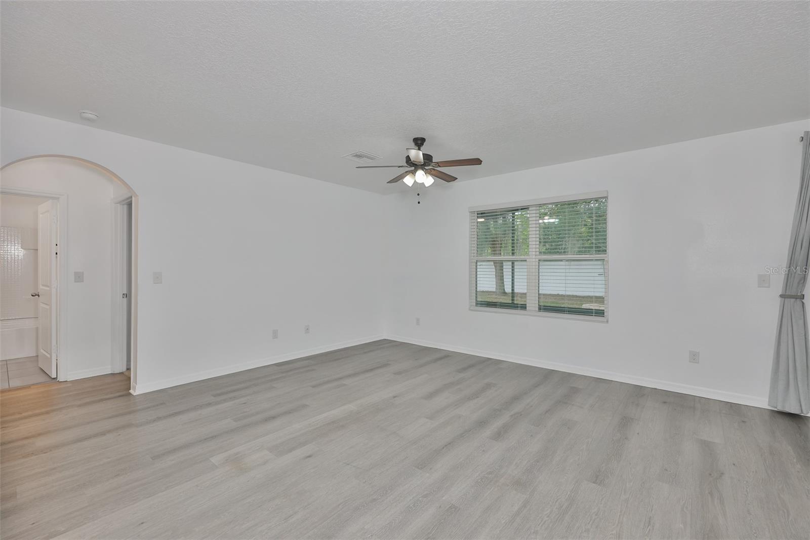 5461 MAGDALENE WAY