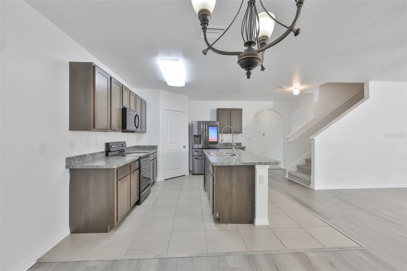 5461 MAGDALENE WAY