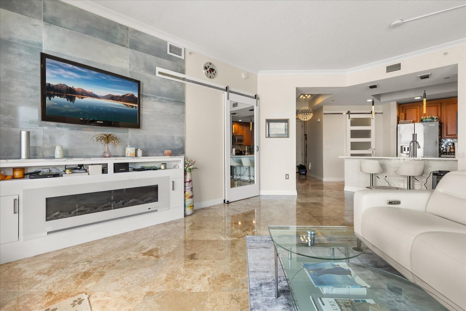 1209 E CUMBERLAND AVE #807