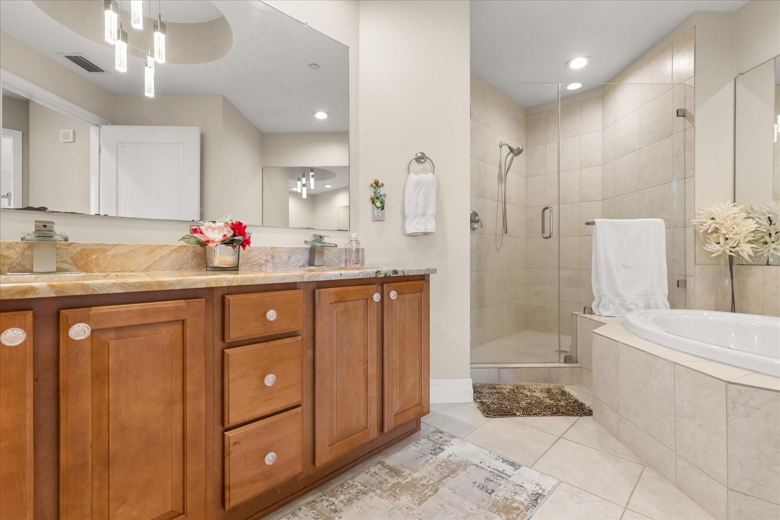 1209 E CUMBERLAND AVE #807