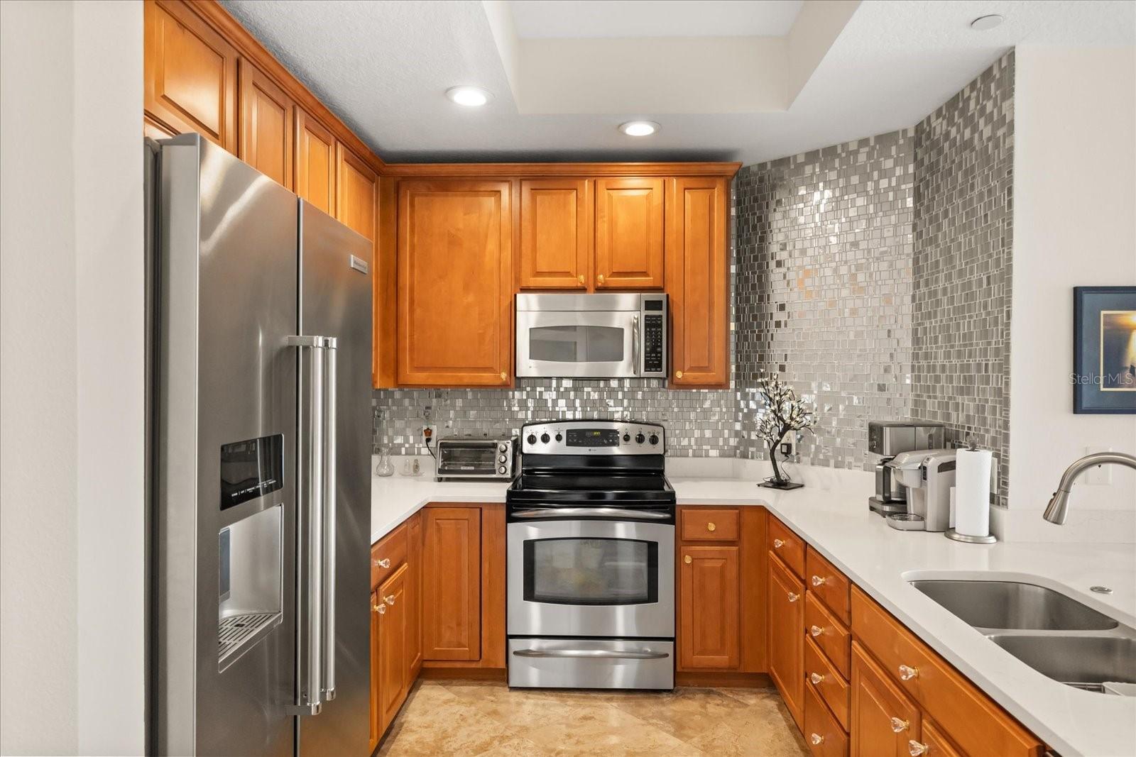 1209 E CUMBERLAND AVE #807