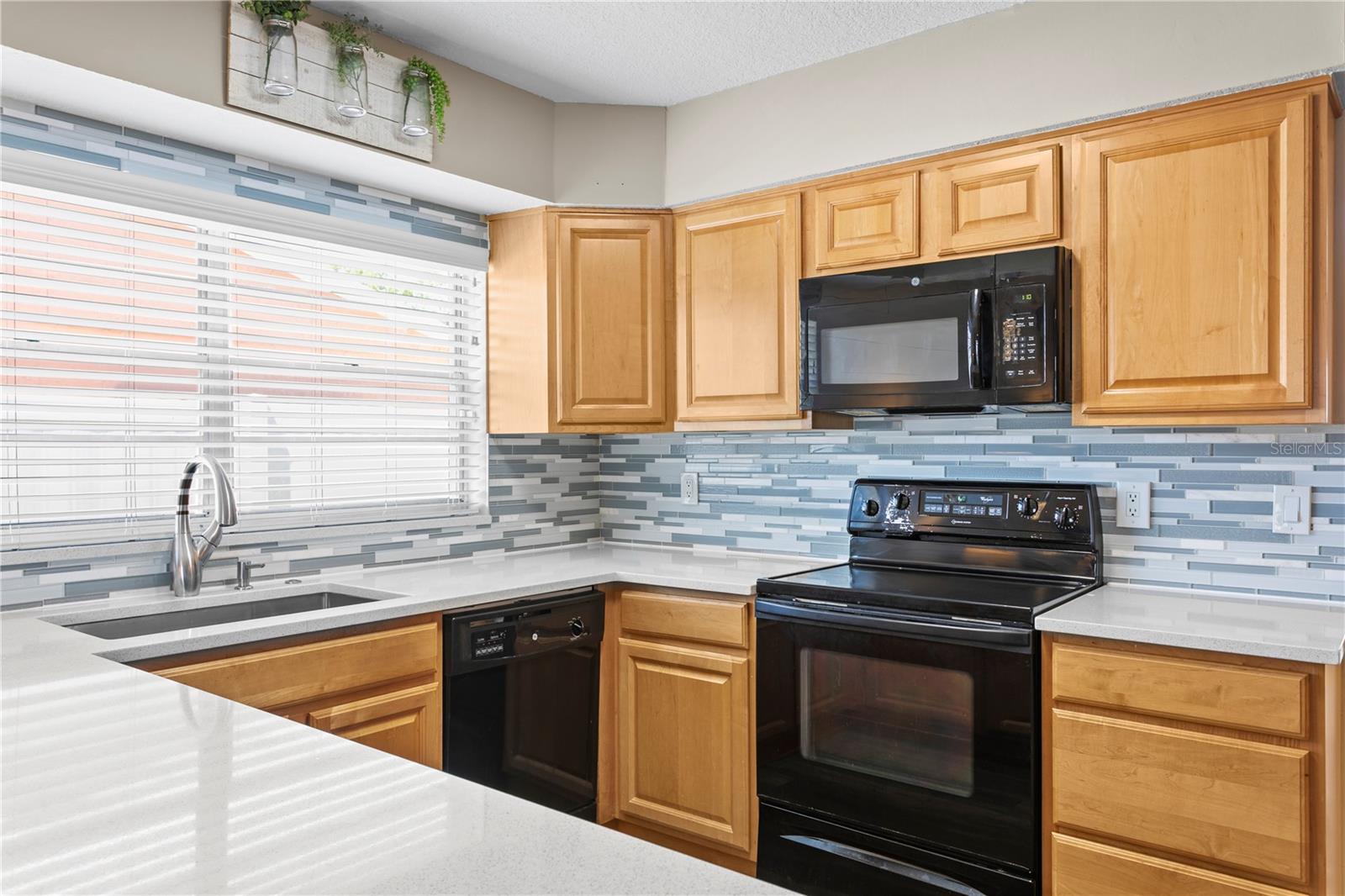 6404 HEATHER MOOR CT