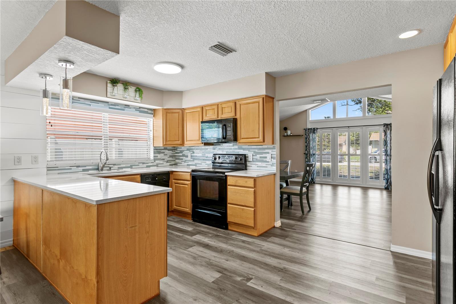 6404 HEATHER MOOR CT