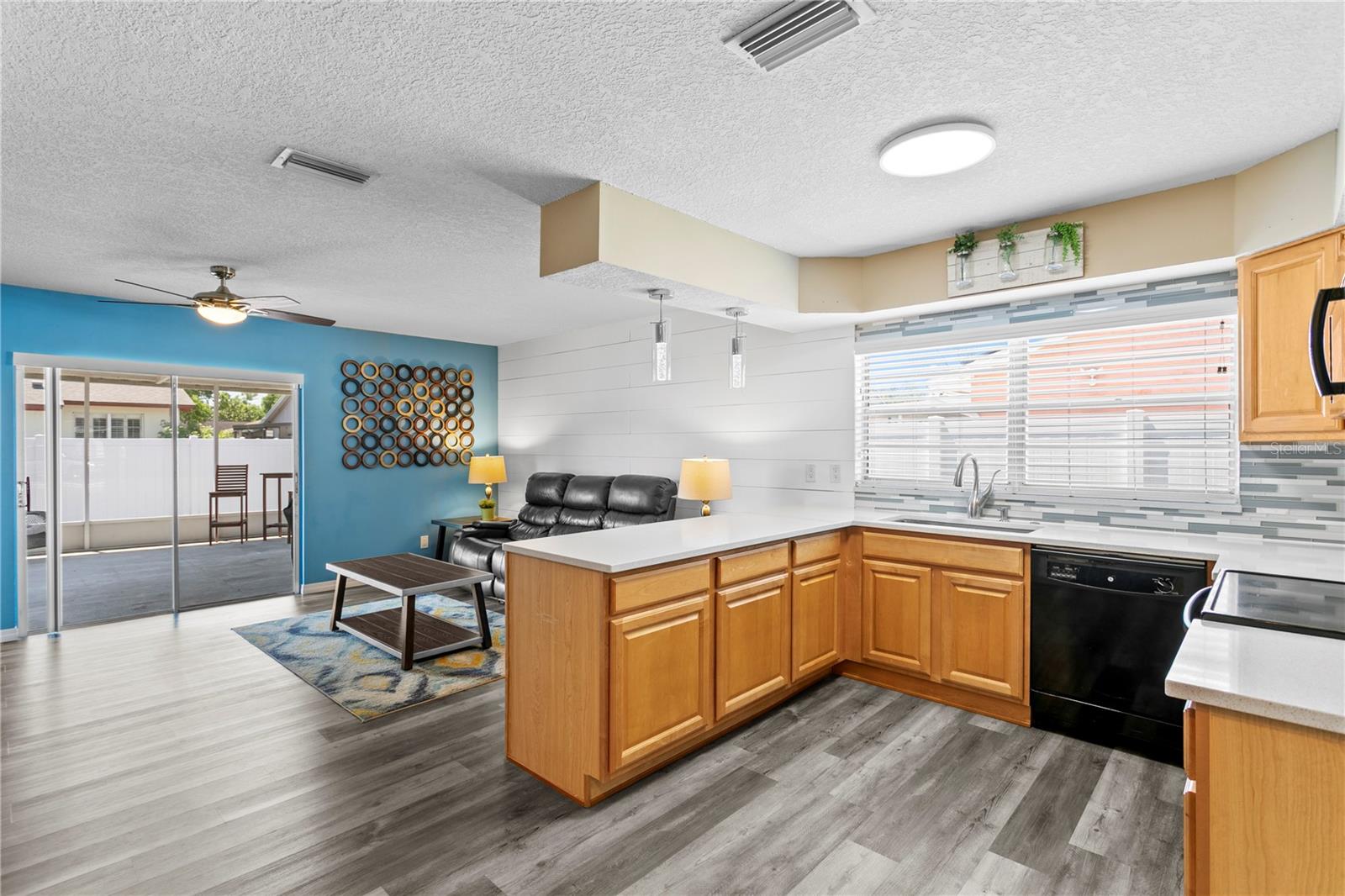 6404 HEATHER MOOR CT
