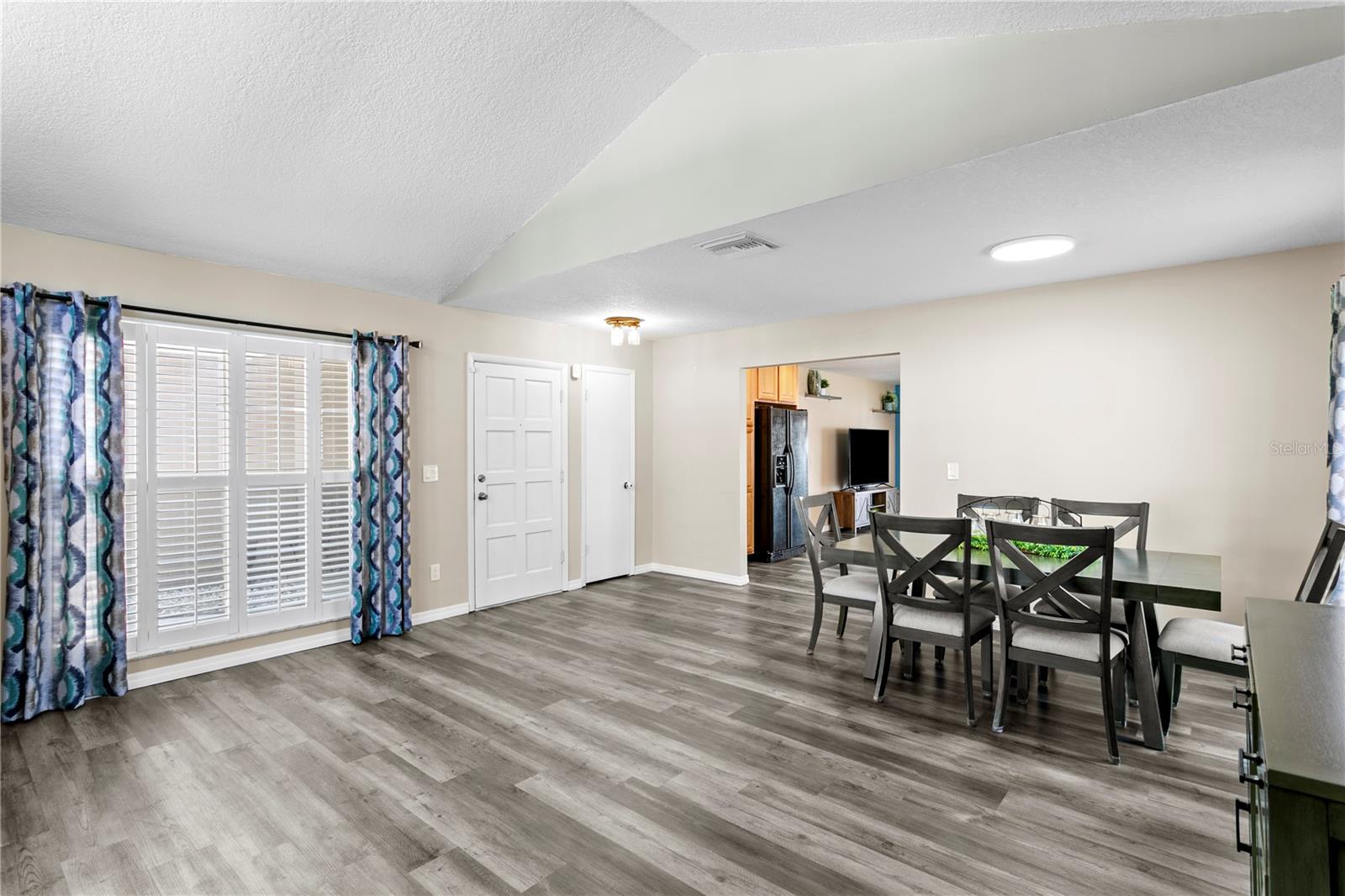 6404 HEATHER MOOR CT