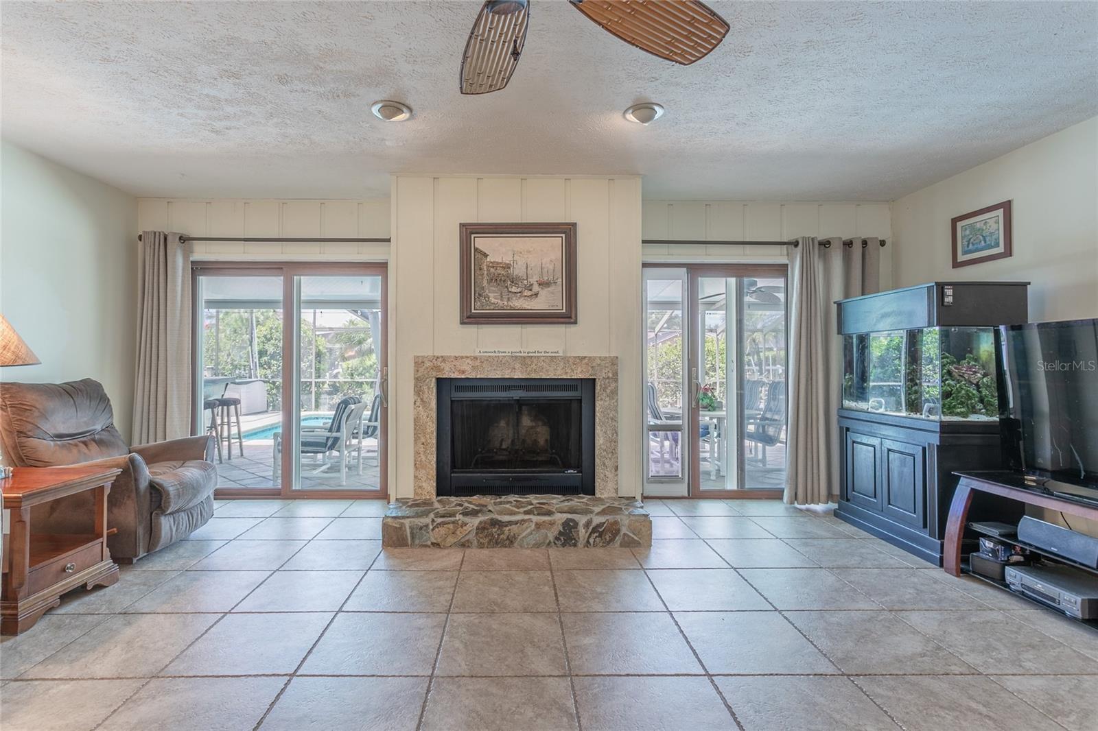 6104 SCHOONER WAY