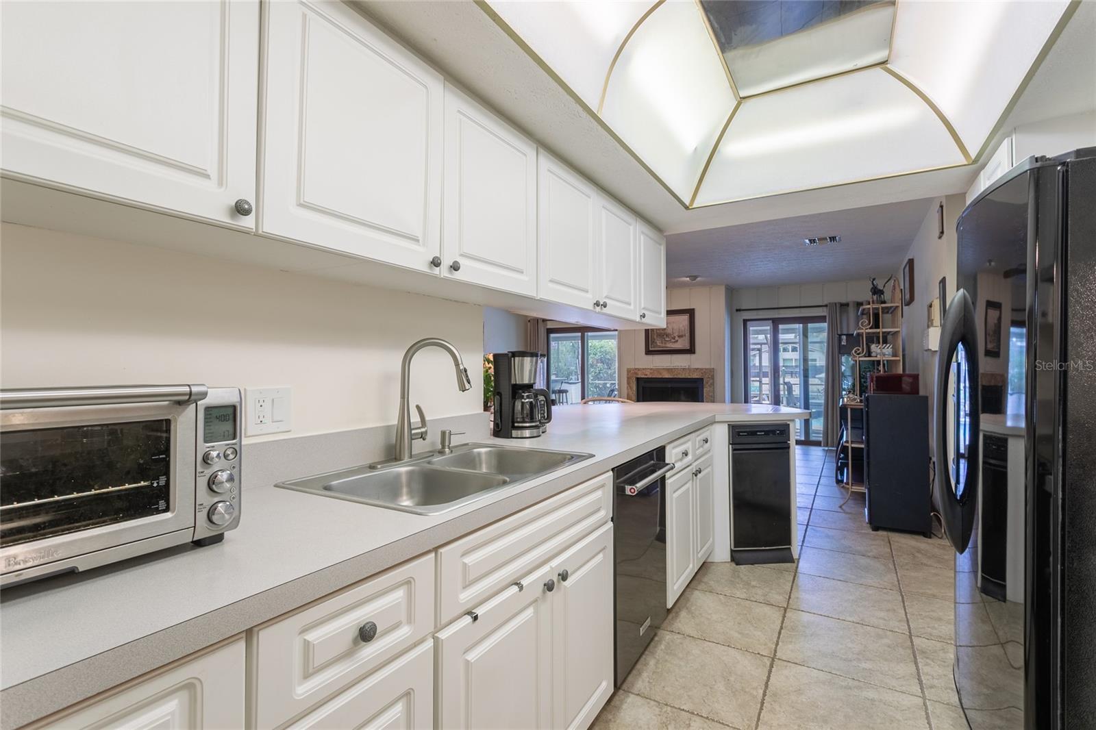 6104 SCHOONER WAY