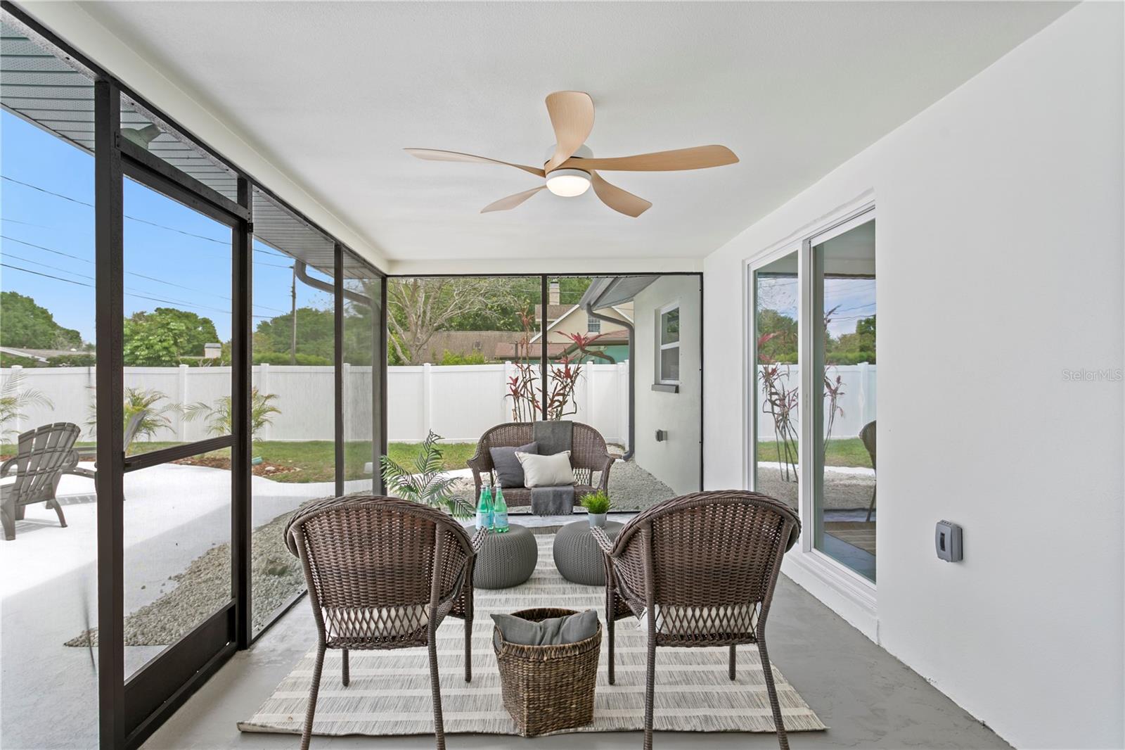 1664 WHITEWOOD DR