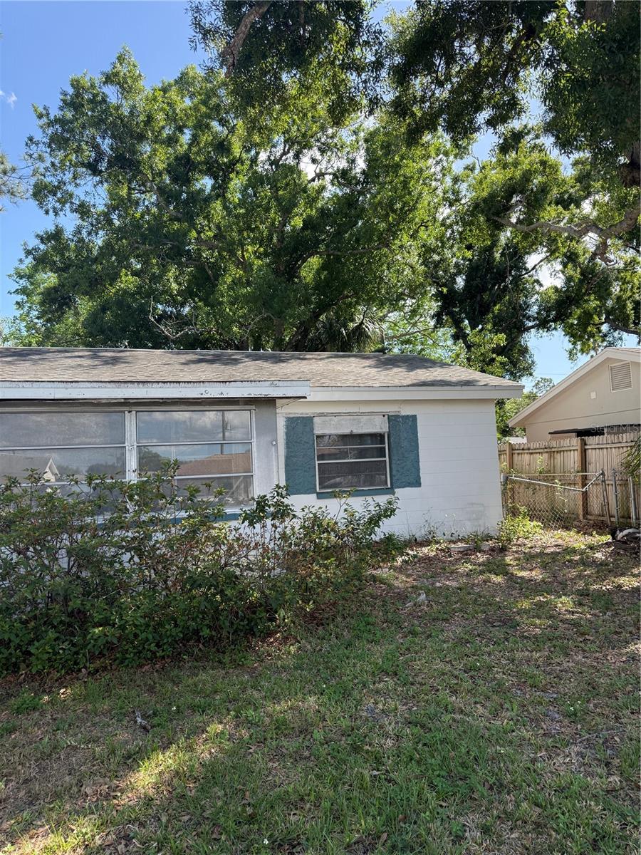 4108 W LEILA AVE