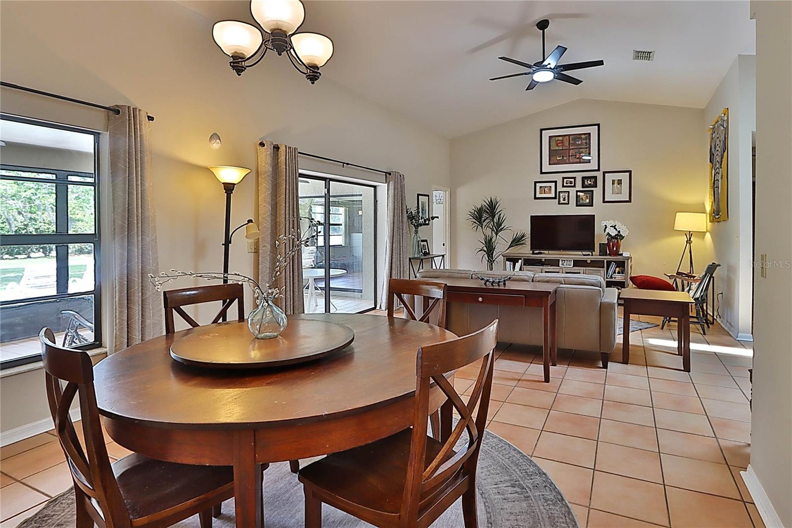 19814 DEER HOLLOW LN
