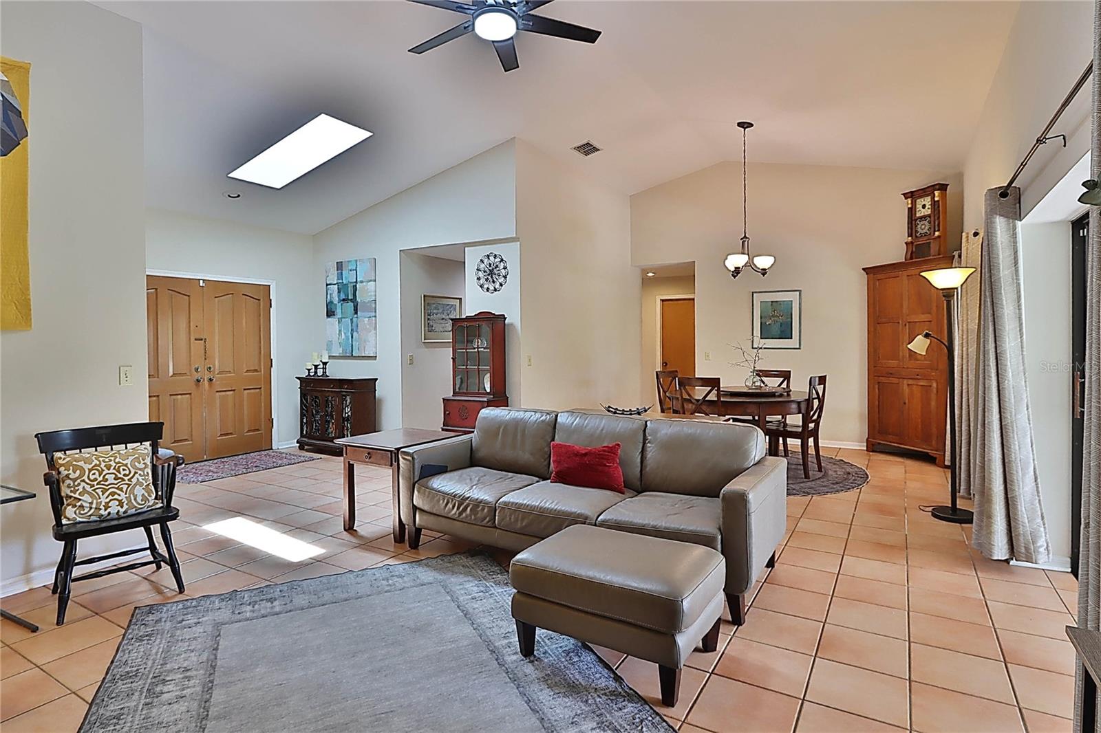 19814 DEER HOLLOW LN