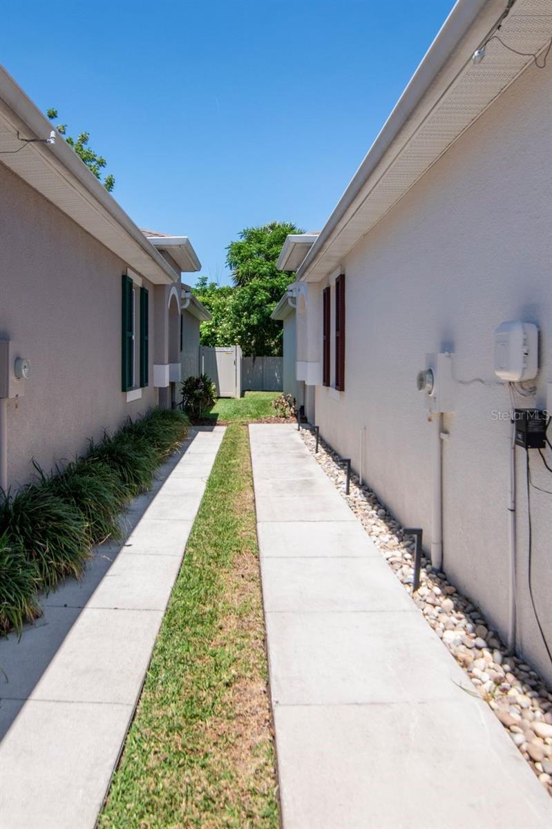 10455 HERON HIDEAWAY LOOP