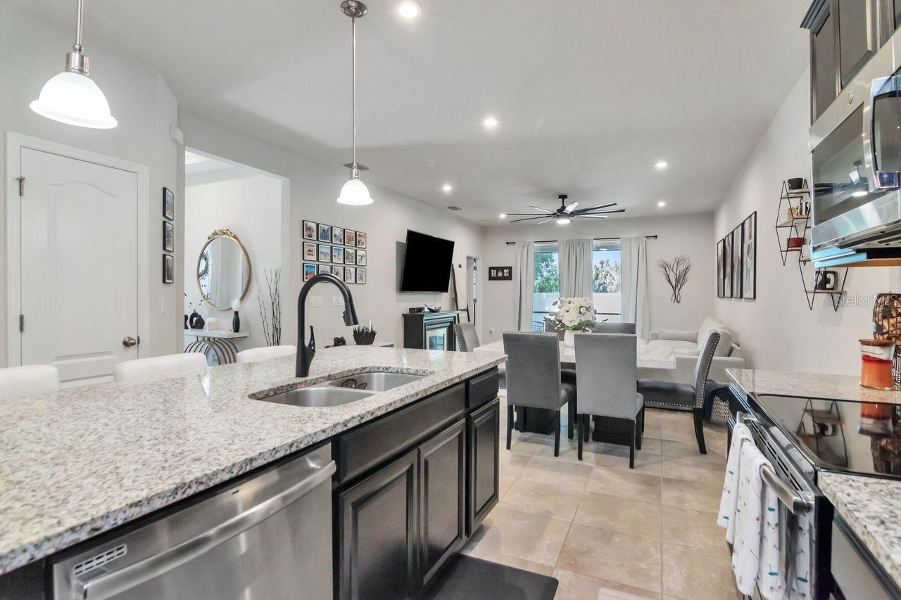 10455 HERON HIDEAWAY LOOP