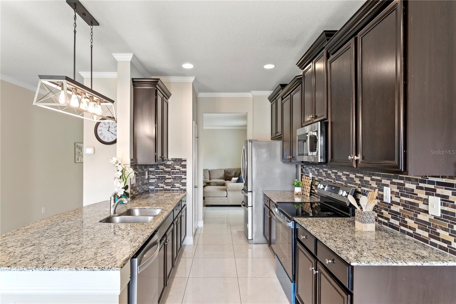 2837 MAPLE BROOK LOOP