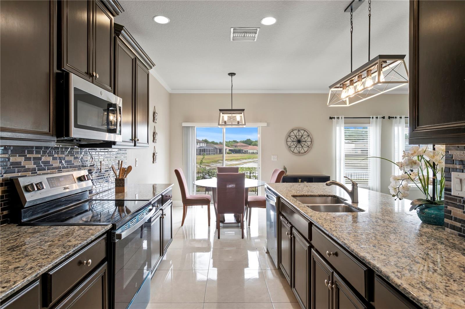 2837 MAPLE BROOK LOOP
