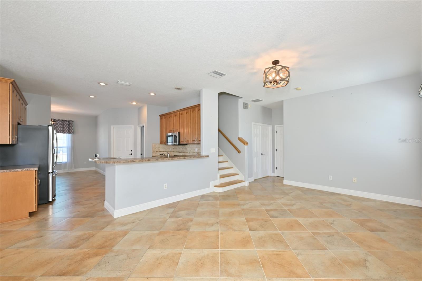 12206 CITRUS LEAF DR