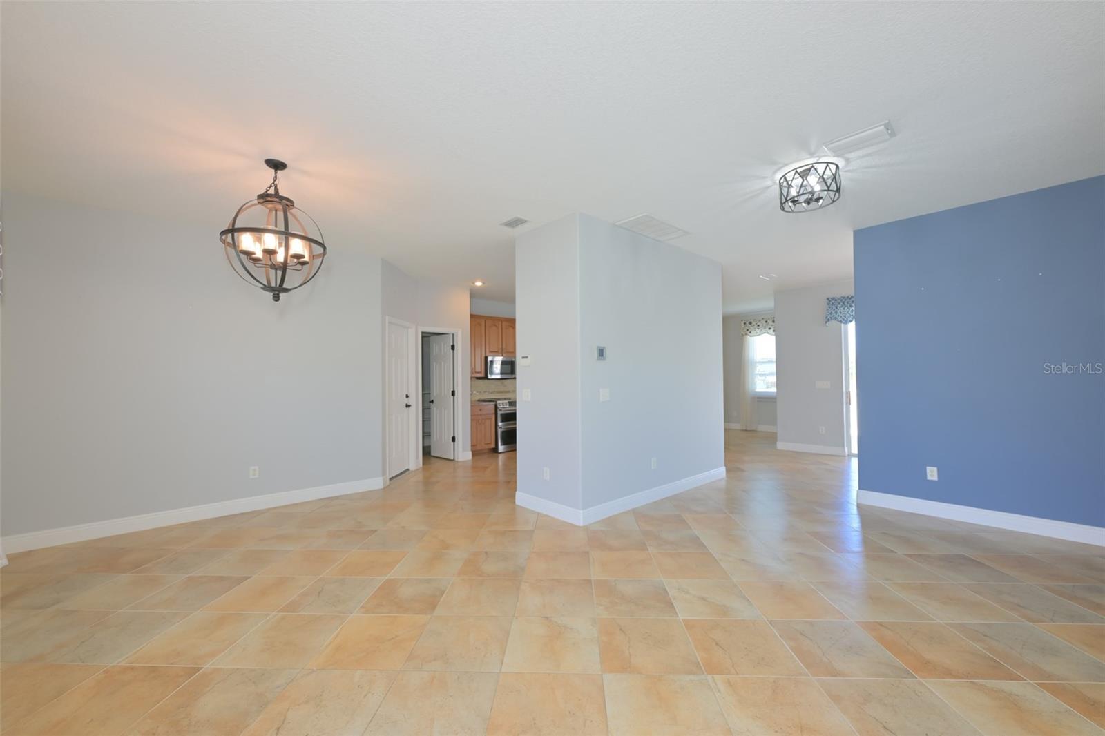 12206 CITRUS LEAF DR
