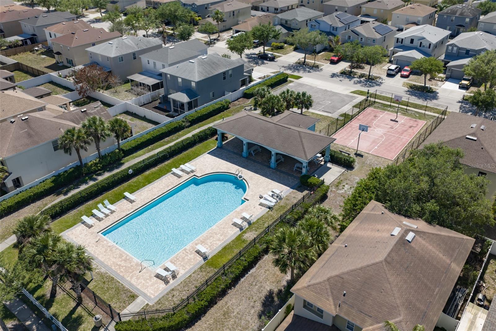 12206 CITRUS LEAF DR