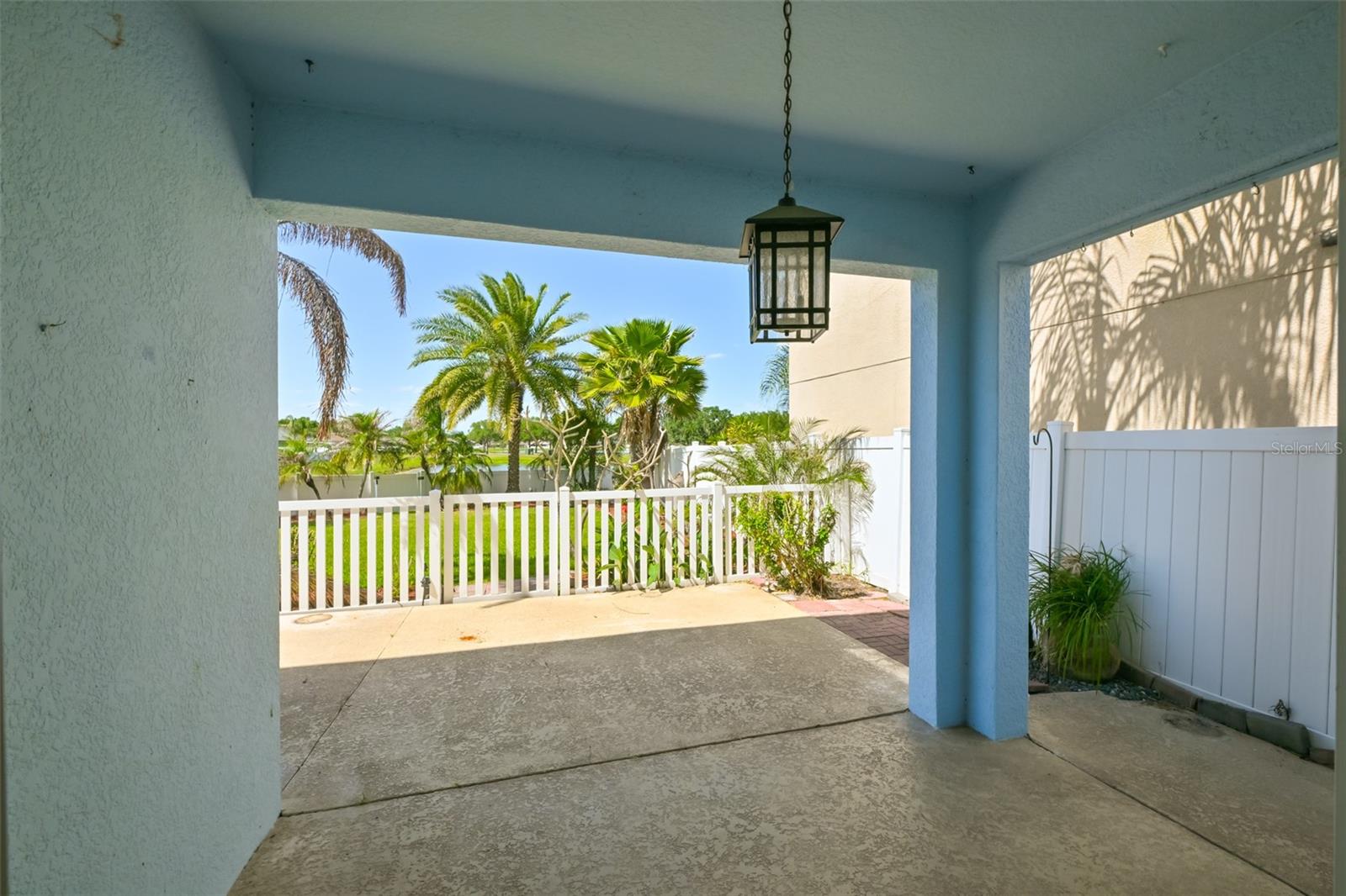 12206 CITRUS LEAF DR