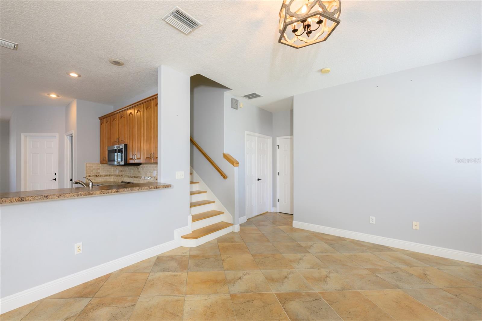12206 CITRUS LEAF DR
