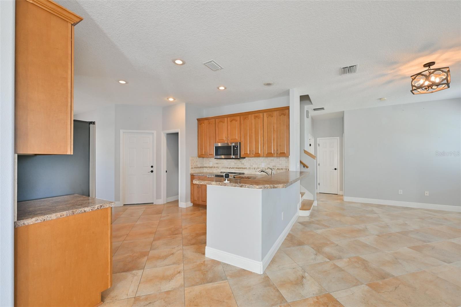 12206 CITRUS LEAF DR