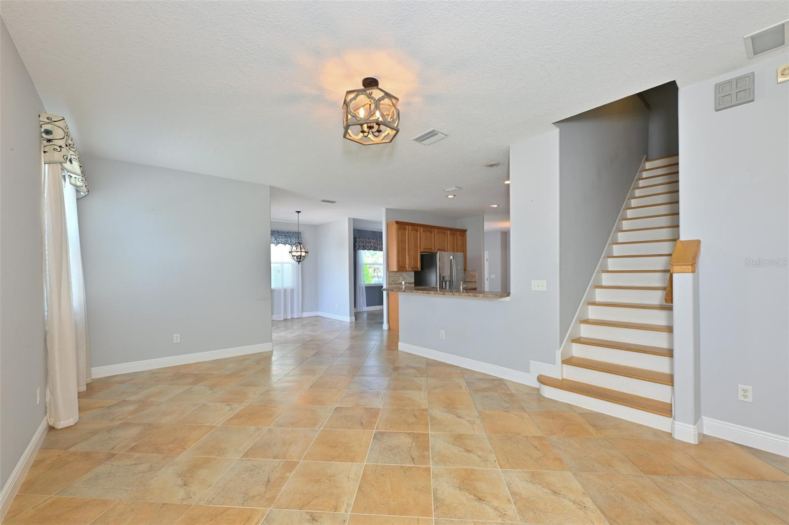 12206 CITRUS LEAF DR