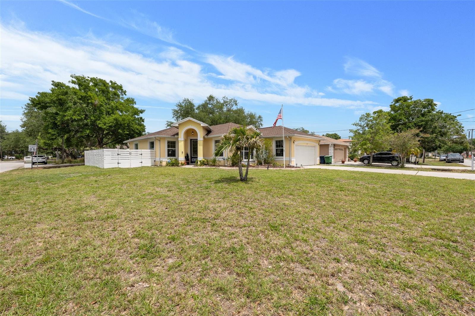 3217 W BAY AVE