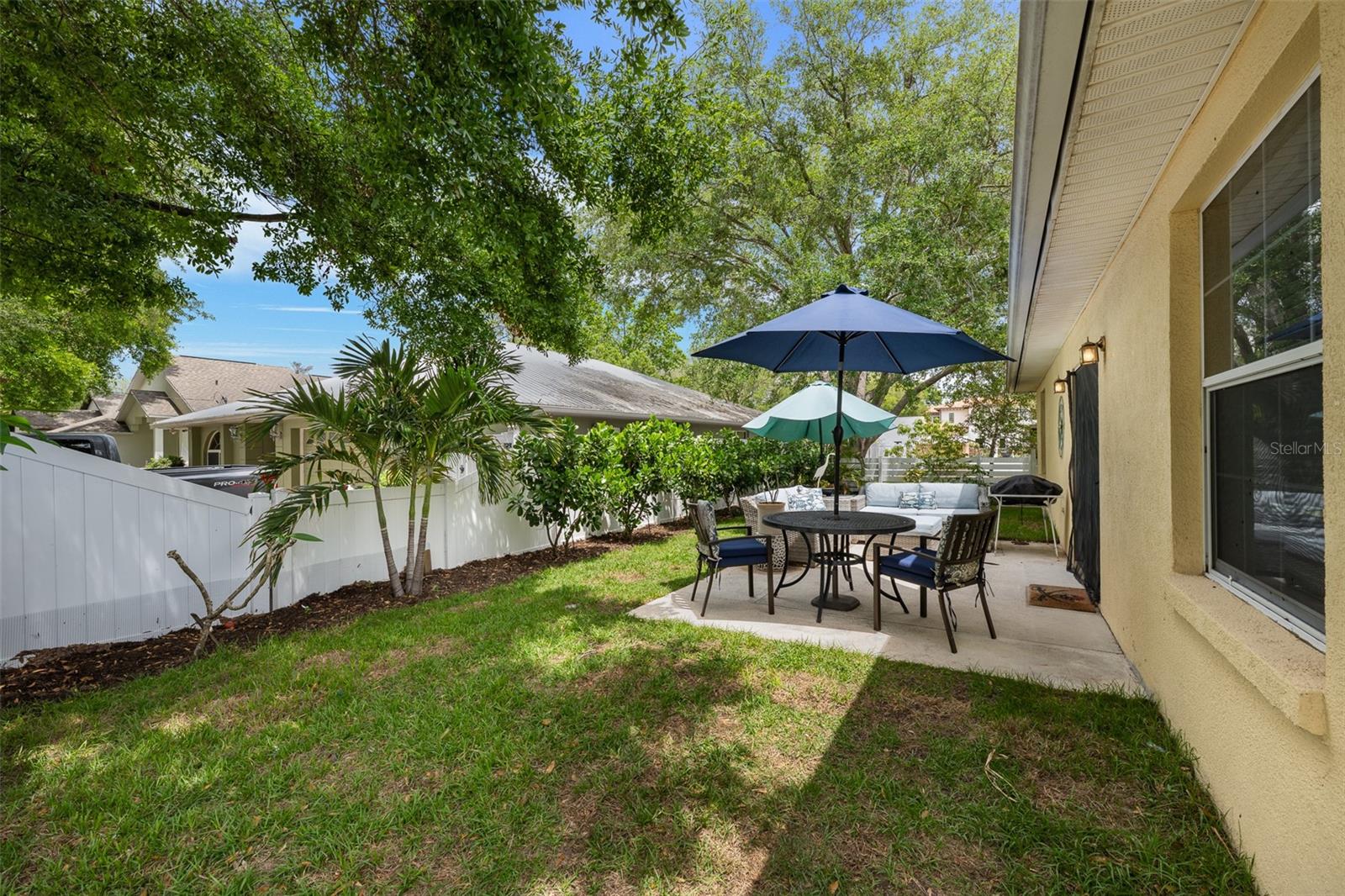 3217 W BAY AVE