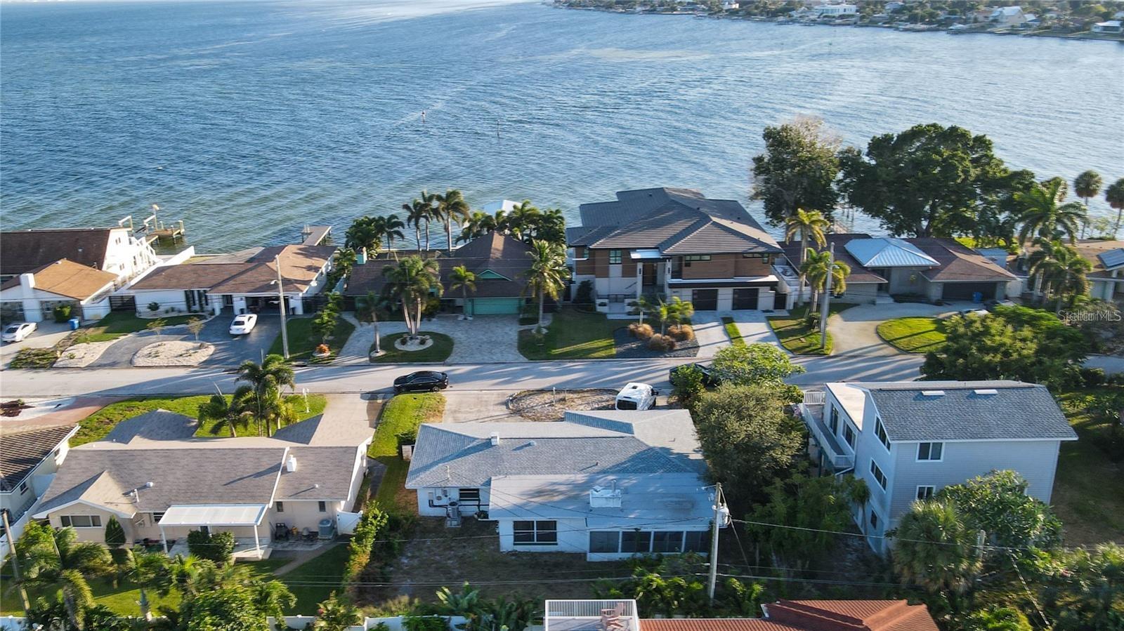 2671 W BAY ISLE DR SE