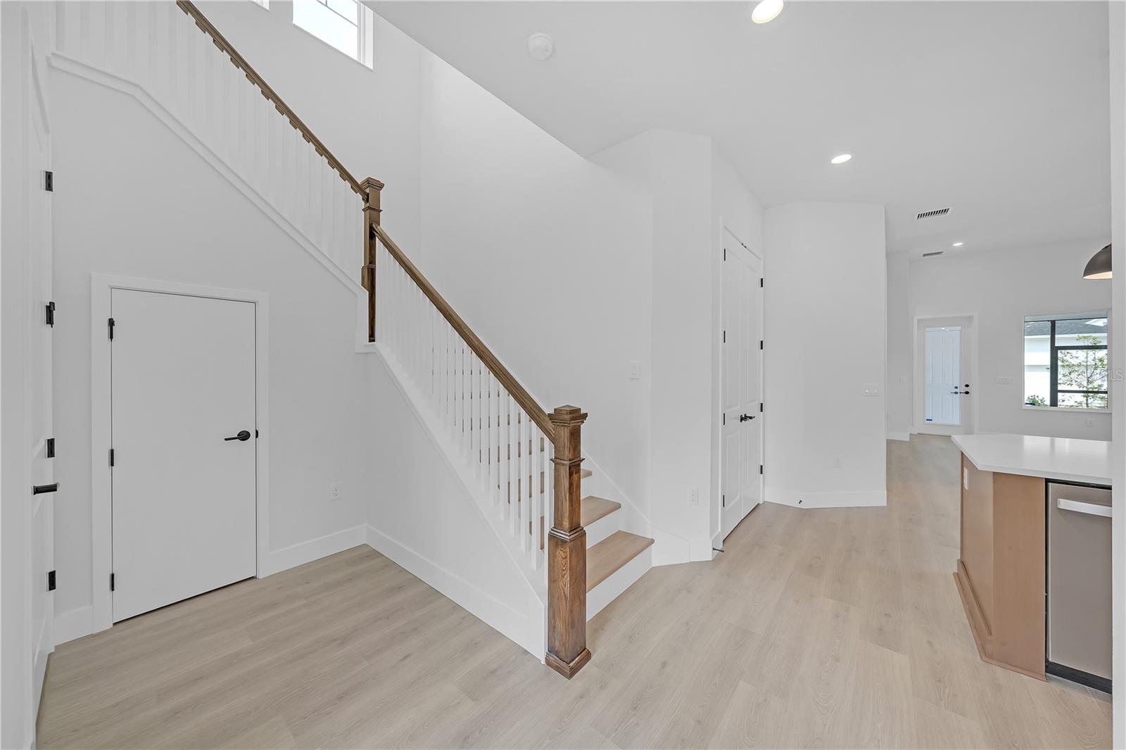 7267 KODIAK LN