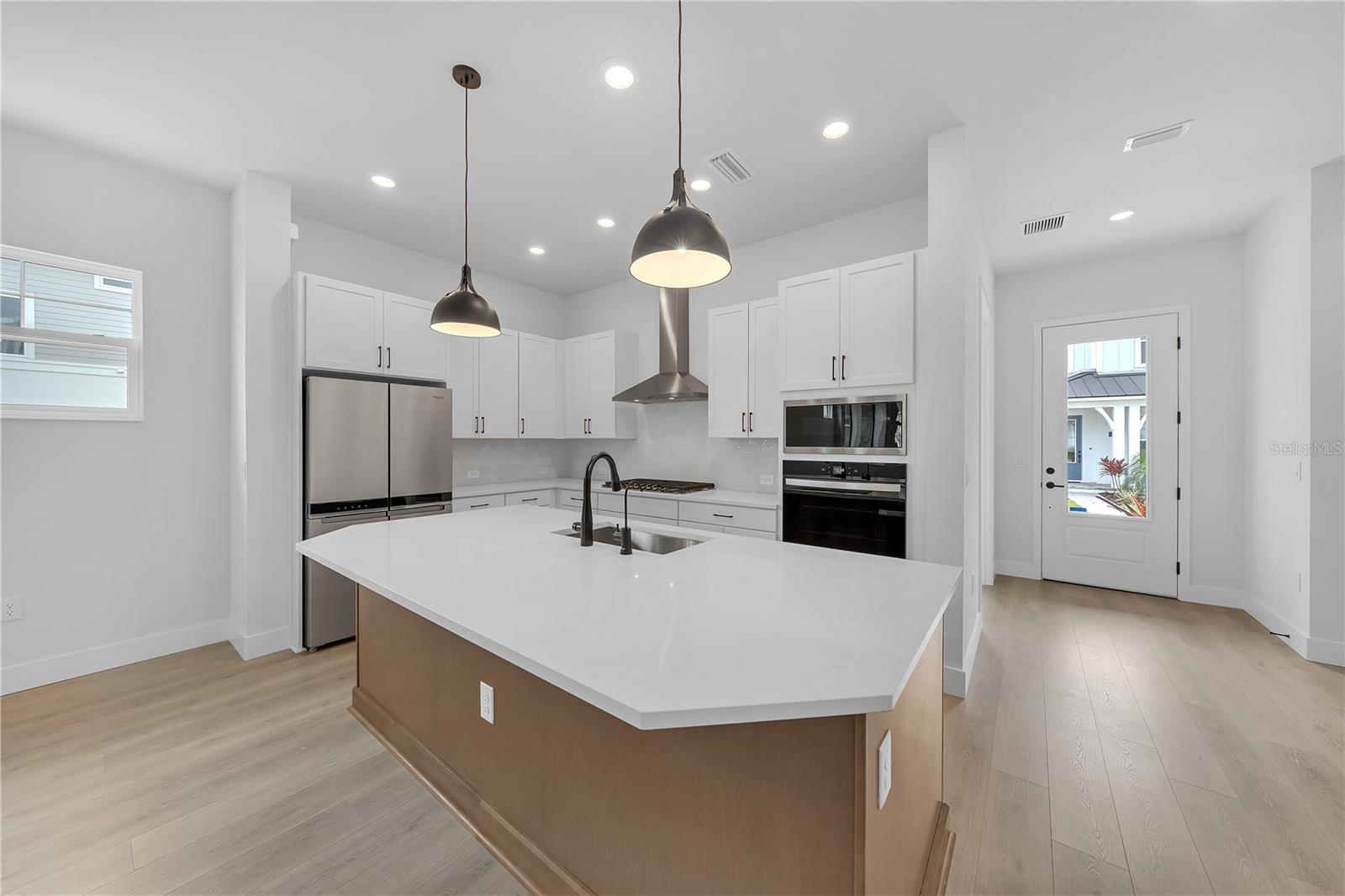 7267 KODIAK LN