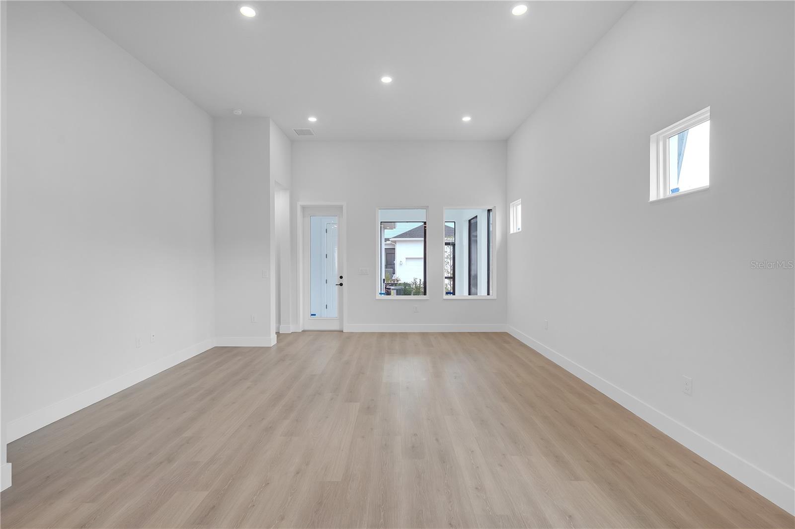 7267 KODIAK LN