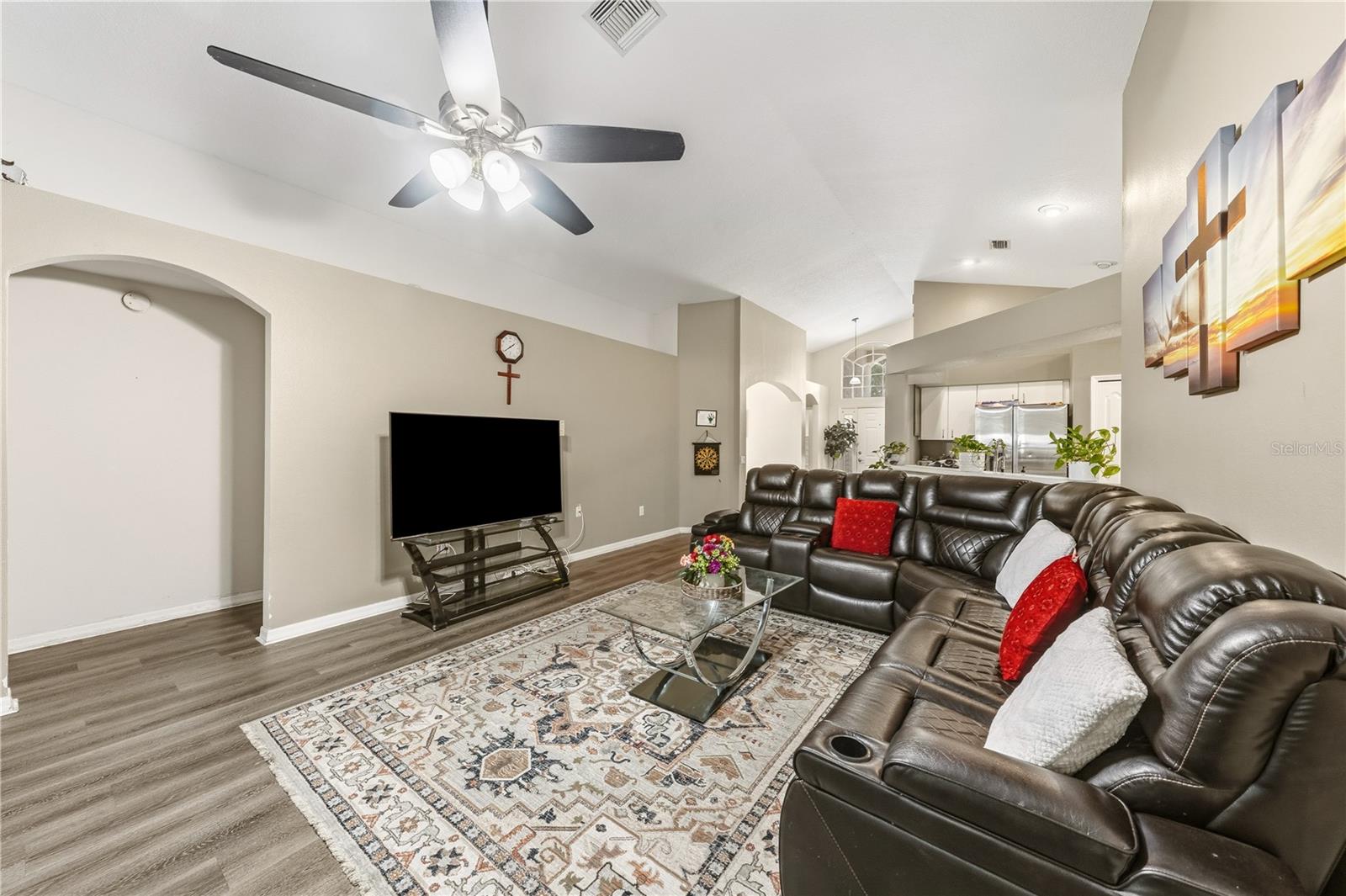 3324 MANOR COVE CIR