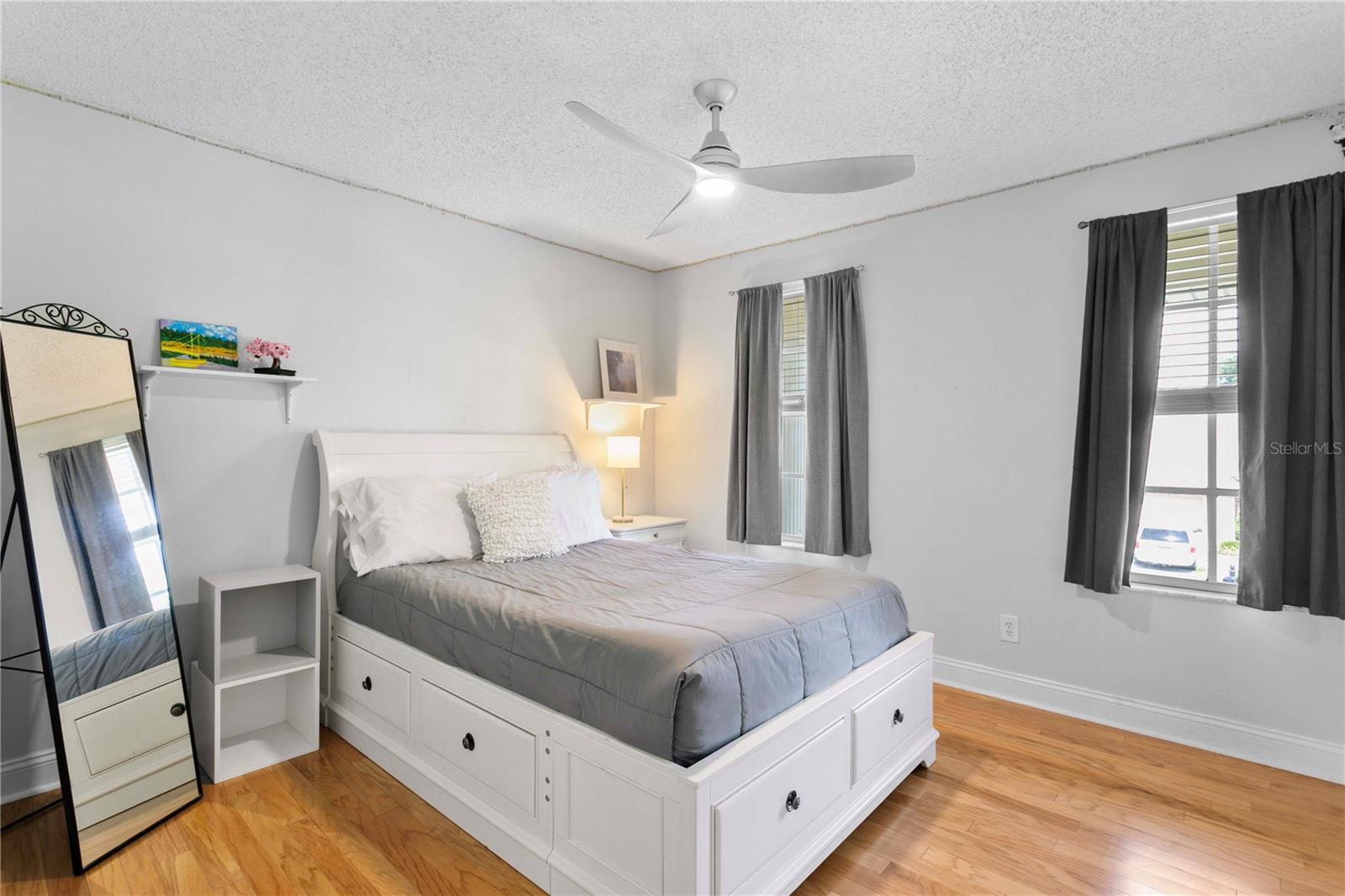 15711 JERICHO DR
