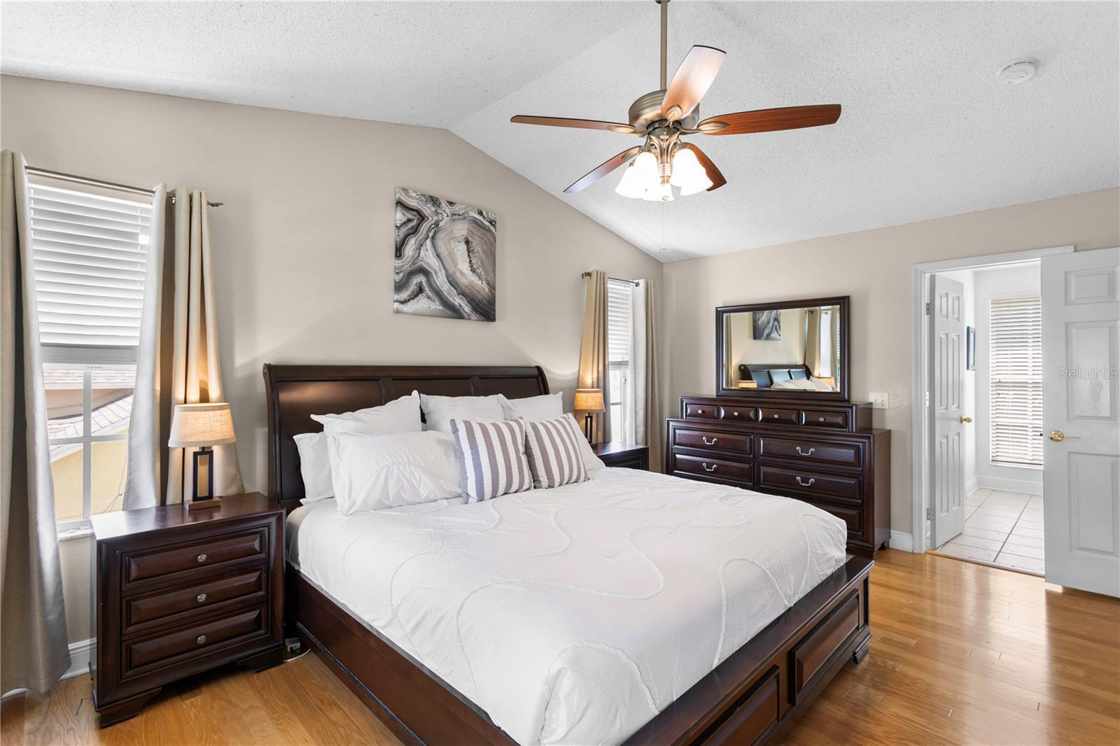15711 JERICHO DR