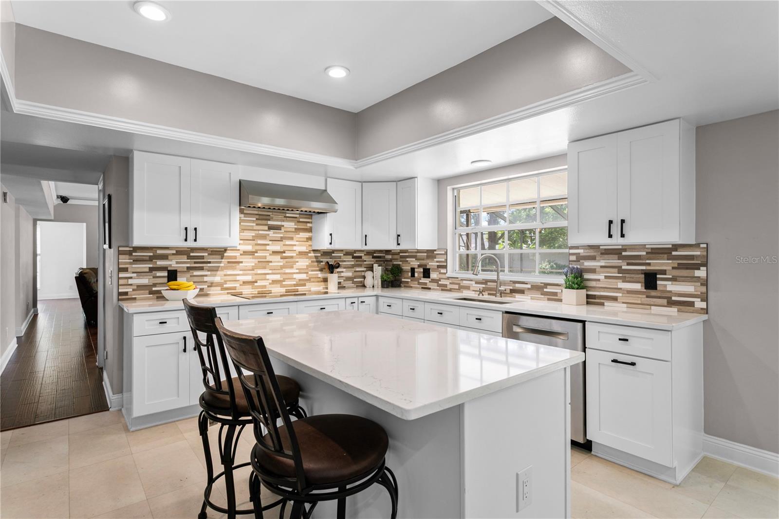 15711 JERICHO DR