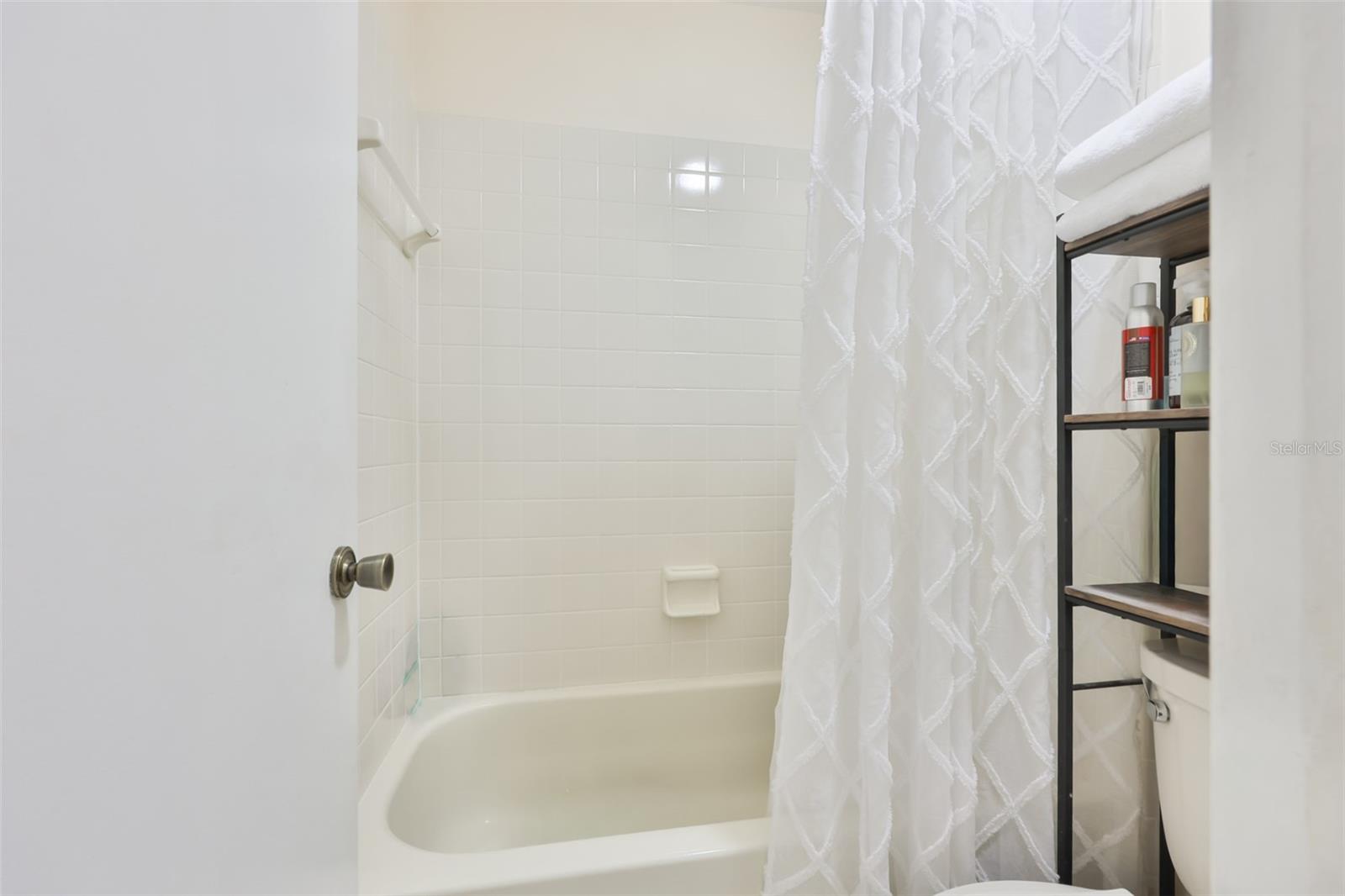 1741 ATRIUM DR