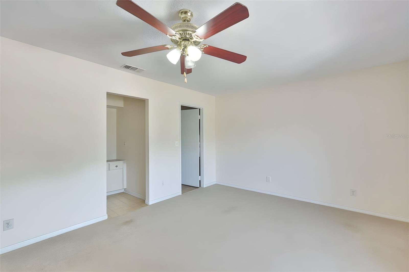 1741 ATRIUM DR