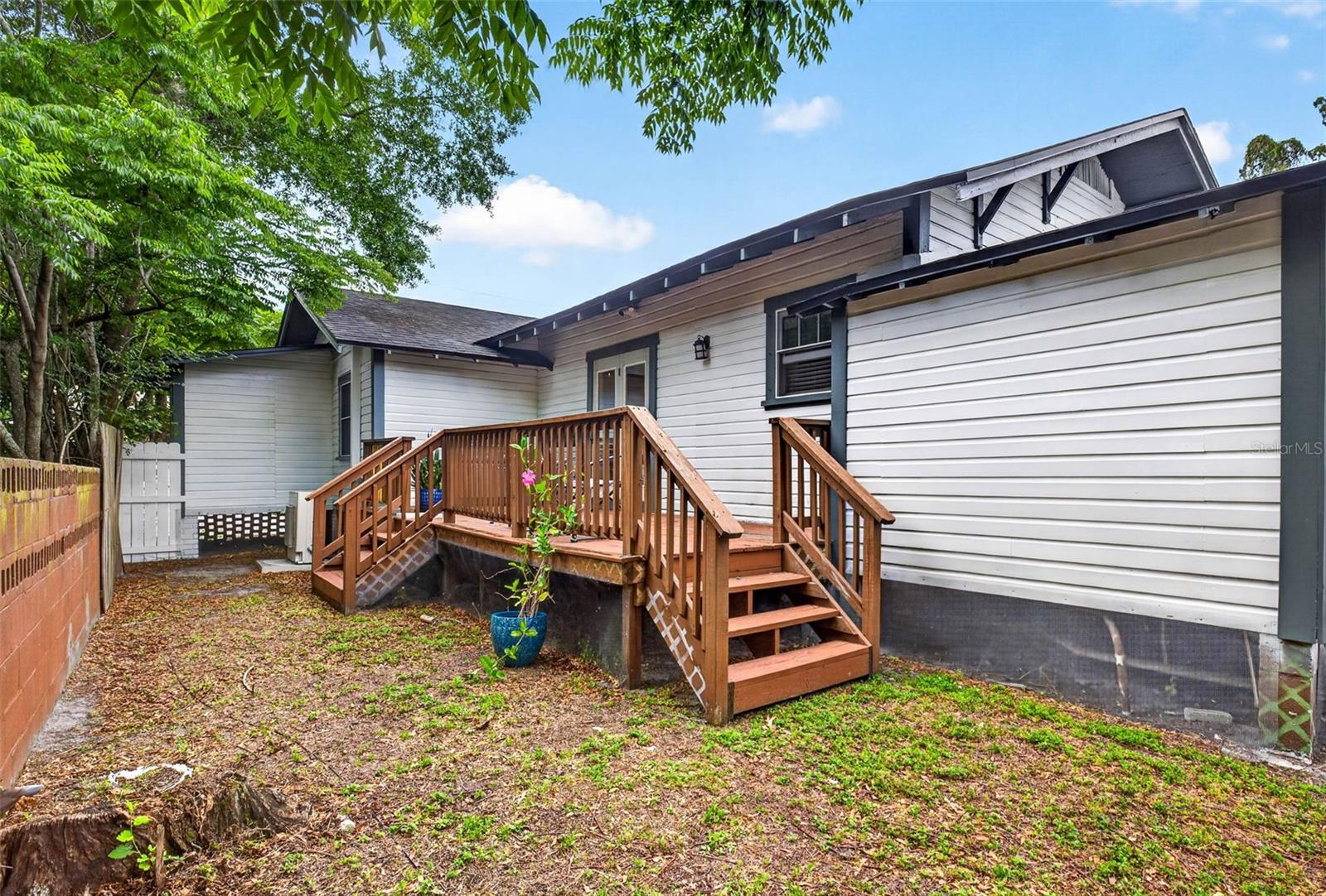 3007 N CENTRAL AVE
