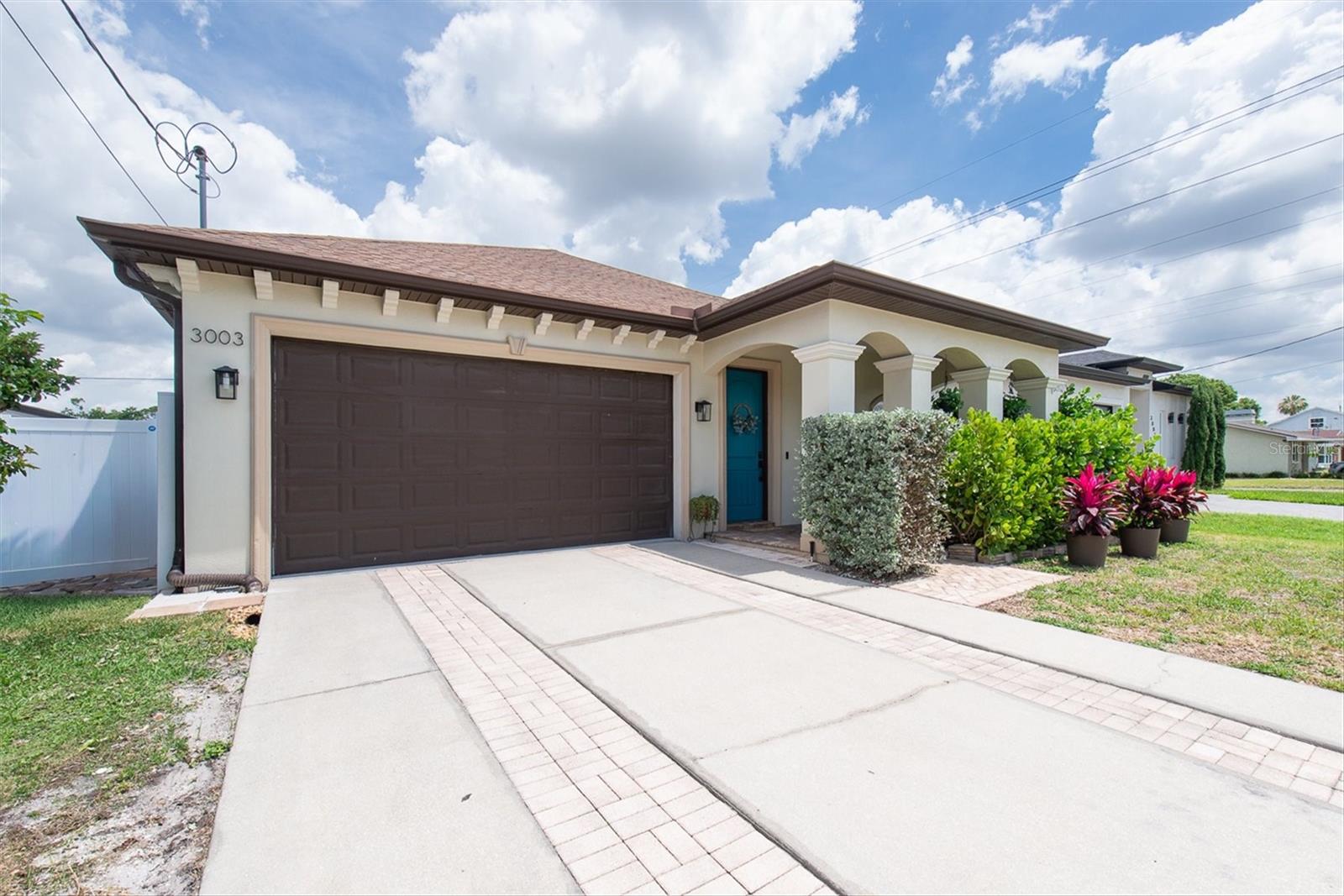 3003 W LEROY ST