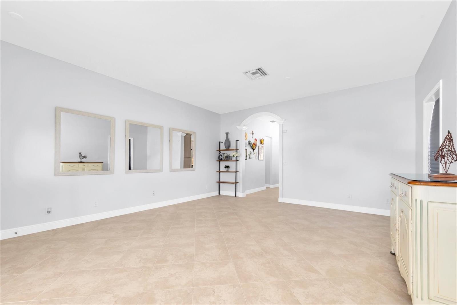 3003 W LEROY ST