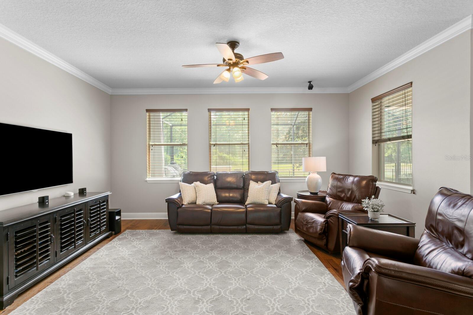 3122 MAJESTIC VIEW DR