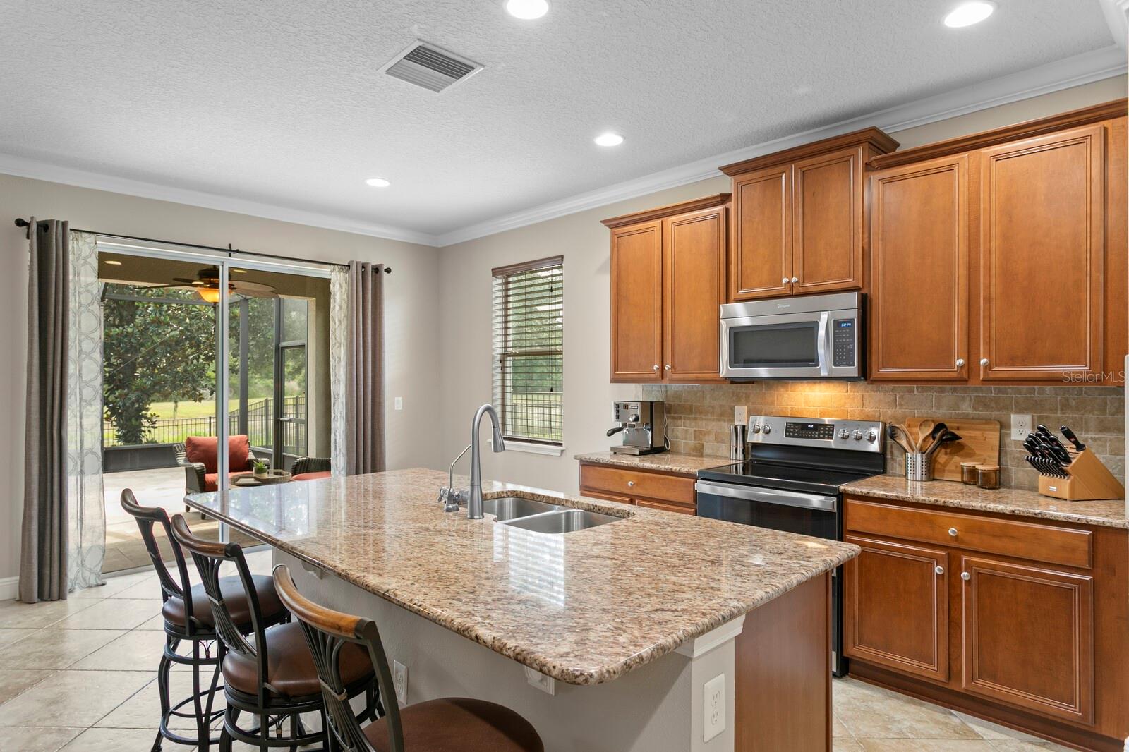 3122 MAJESTIC VIEW DR