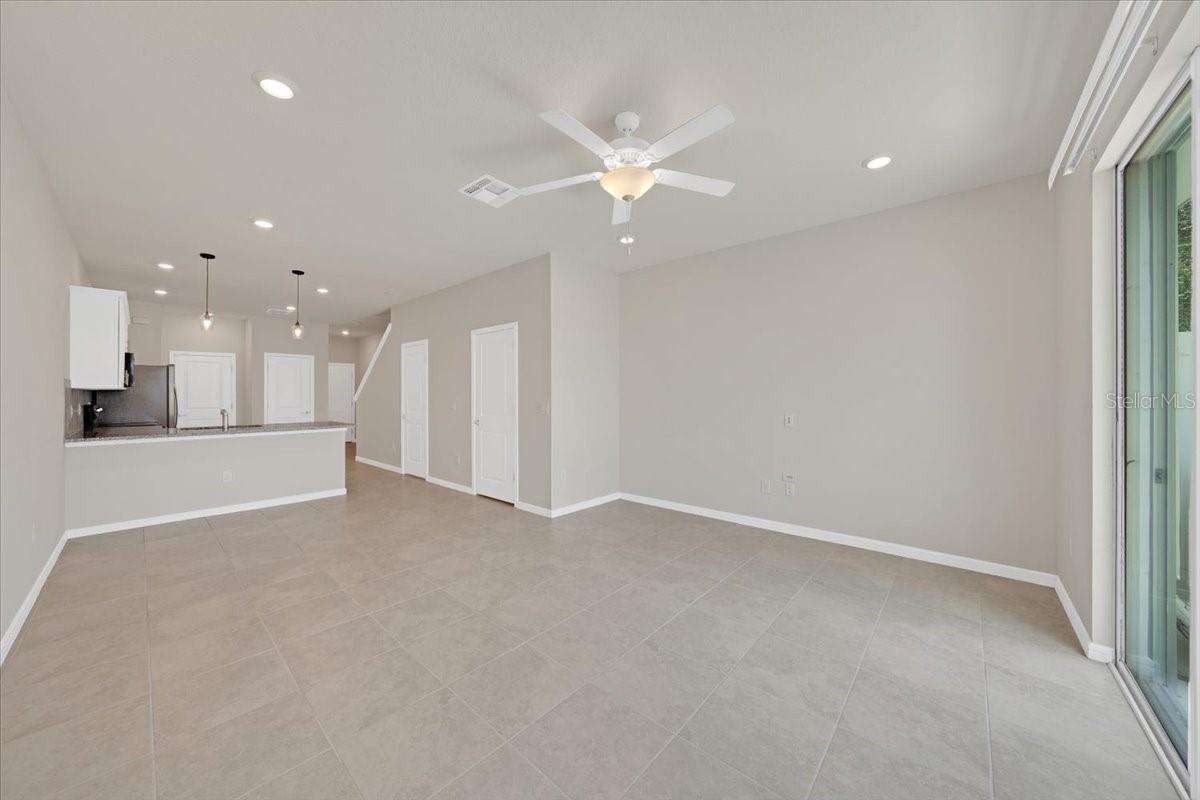 2906 DEER PINE TRL