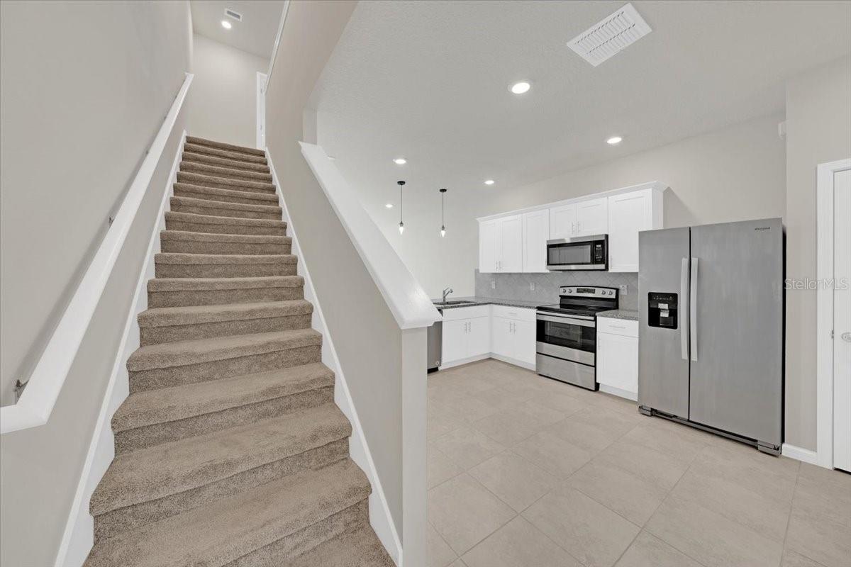 2906 DEER PINE TRL