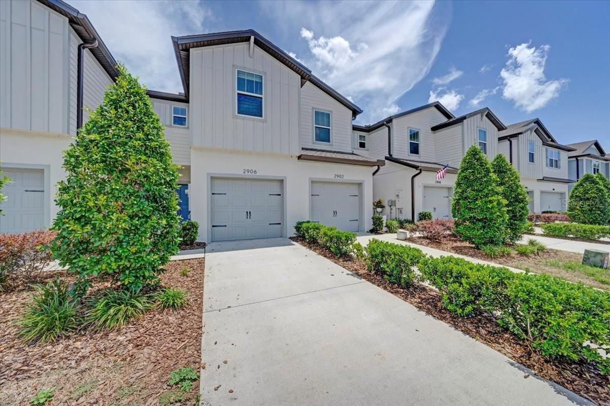 2906 DEER PINE TRL