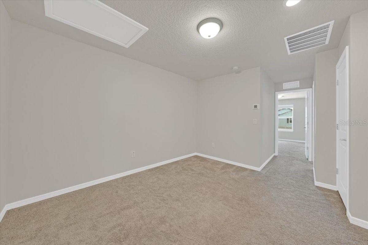 2906 DEER PINE TRL