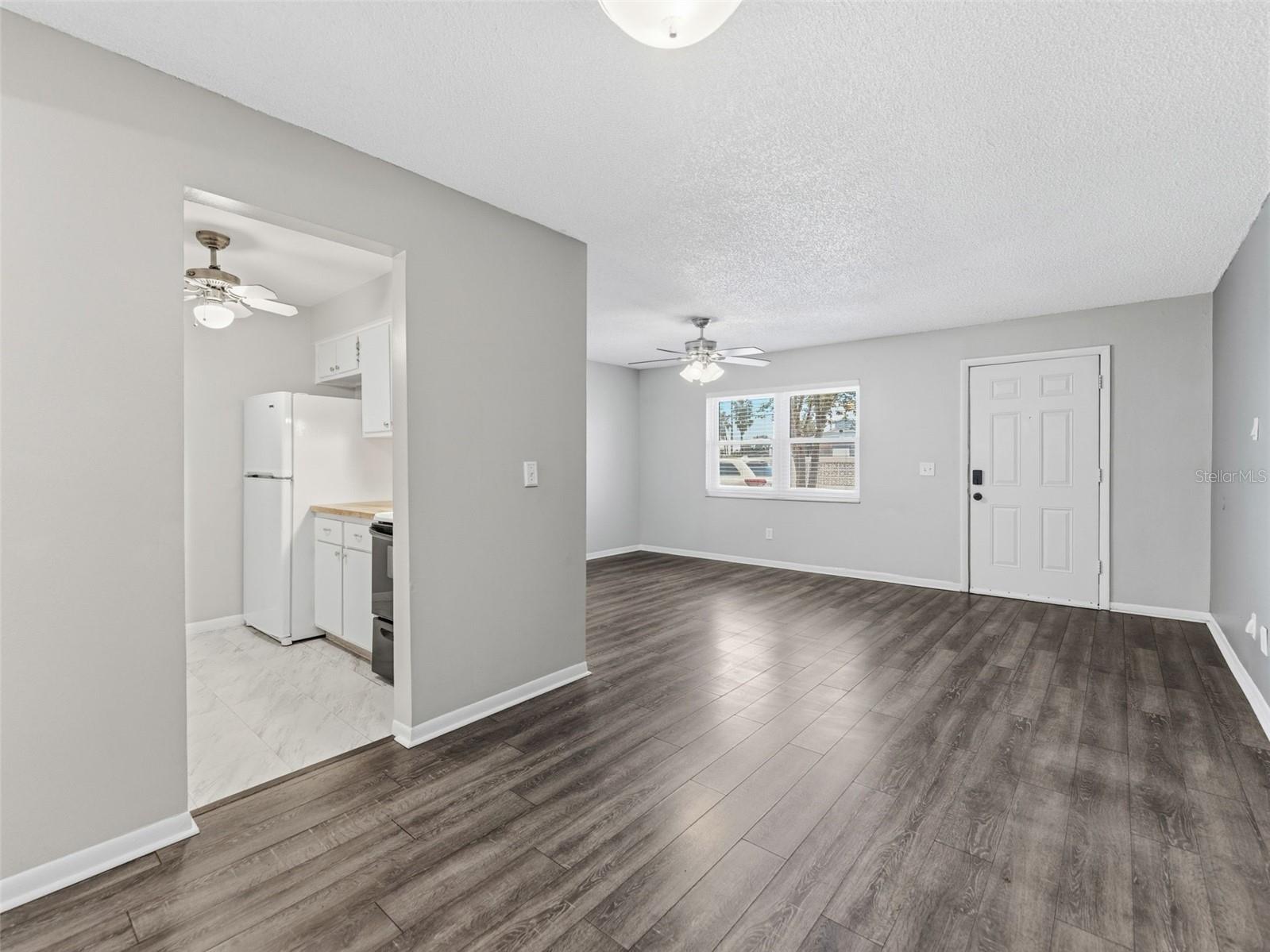9109 W HILLSBOROUGH AVE #J107