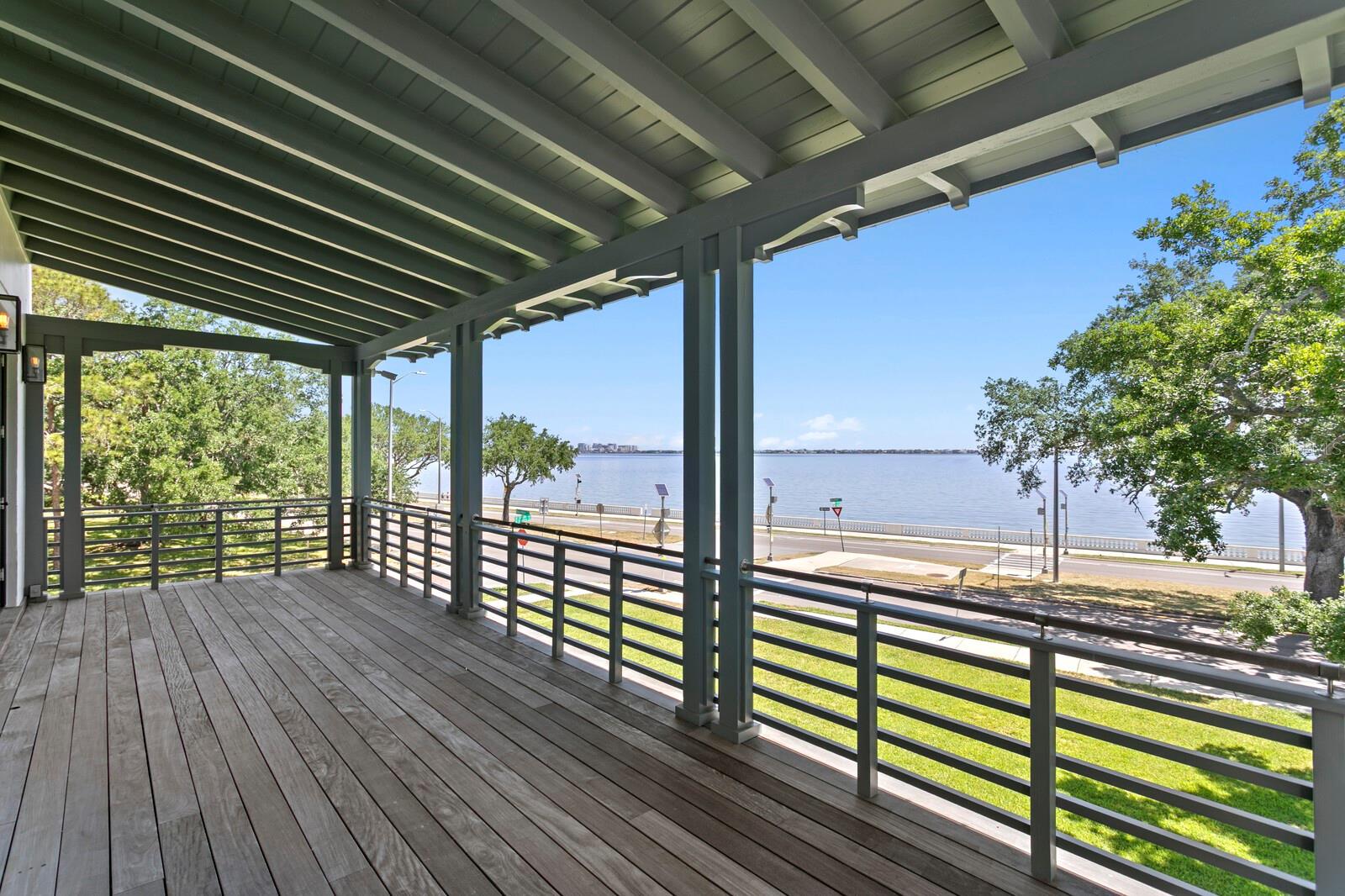 4613 BAYSHORE BLVD